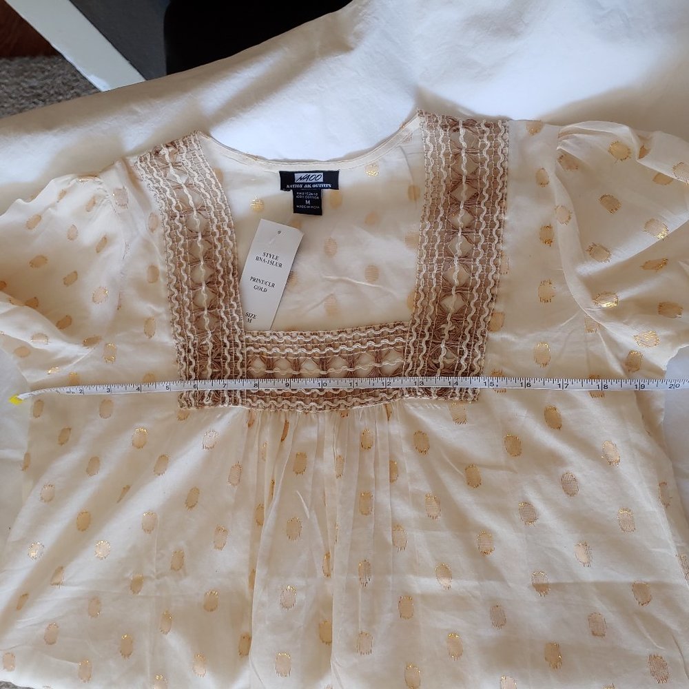 NAOO - Cream color tunic with golden accents. - Picture 9 of 10